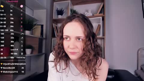 Elis 3 online show from 02-17-25, 03:25