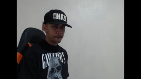Instagram BelowAbajo online show from 06-06-26, 07:02