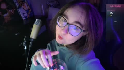 If you like it when I meow give me a thumbs up online show from 01-07-25, 02:08