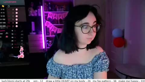 If you like it when I meow give me a thumbs up online show from 07-16-26, 10:21