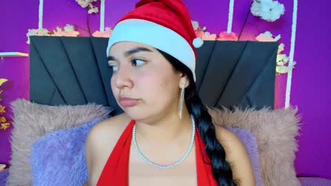 Snapshot of ela_hilton3 chatting on 12-14-24, 03:36 Ela online show from 12-14-24, 03:36