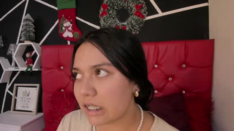 Snapshot of ela_hilton3 chatting on 12-23-24, 11:06 Ela online show from 12-23-24, 11:06