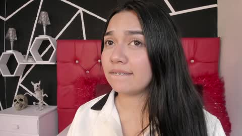 Snapshot of ela_hilton3 chatting on 01-18-25, 07:48 Ela online show from 01-18-25, 07:48