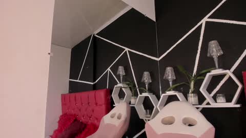 Snapshot of ela_hilton3 chatting on 02-07-25, 11:03 Ela online show from 02-07-25, 11:03