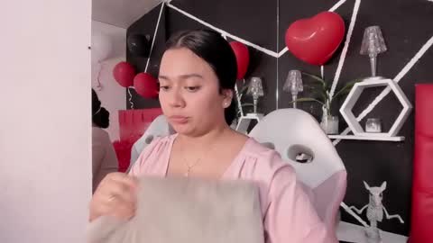 Snapshot of ela_hilton3 chatting on 03-06-25, 12:43 Ela online show from 03-06-25, 12:43