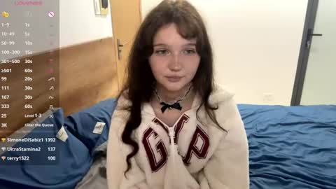 Ela online show from 07-18-26, 07:39
