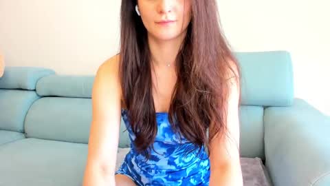 Ela online show from 02-24-25, 01:53