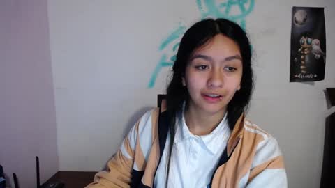 Elaine eli online show from 12-06-24, 04:03