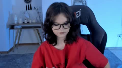 Snapshot of elainebeness chatting on 12-10-24, 06:17 Your sweet girl online show from 12-10-24, 06:17