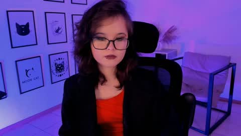 Snapshot of elainebeness chatting on 12-13-24, 06:59 Your sweet girl online show from 12-13-24, 06:59
