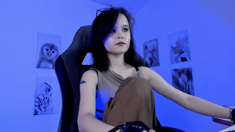 Snapshot of elainebeness chatting on 01-07-25, 01:28 Your sweet girl online show from 01-07-25, 01:28