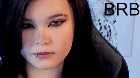 Snapshot of elainebeness chatting on 02-26-25, 10:31 Your sweet girl online show from 02-26-25, 10:31