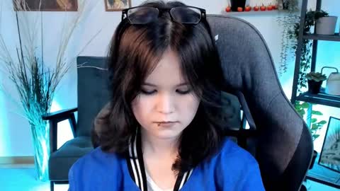 Snapshot of elainebeness chatting on 03-05-25, 01:10 Your sweet girl online show from 03-05-25, 01:10