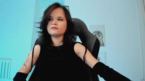 Snapshot of elainebeness chatting on 03-12-25, 01:47 Your sweet girl online show from 03-12-25, 01:47