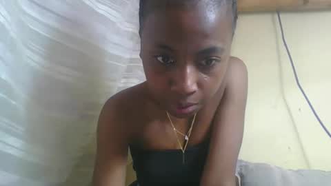 elalia1234 online show from 09-20-25, 04:02