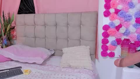 Ela  online show from 02-24-25, 12:09