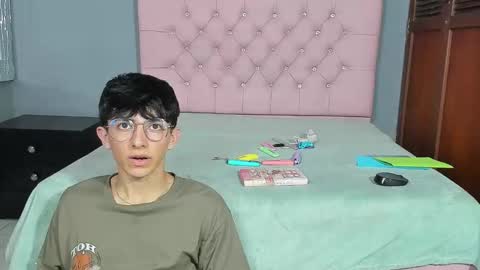 Elan Giralon online show from 01-14-26, 11:20