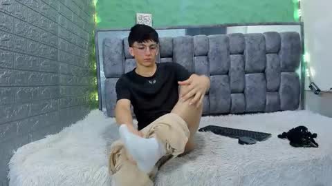 Elan Giralon online show from 04-16-26, 11:18