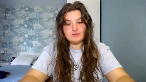 Snapshot of elanis_blair chatting on 05-11-26, 01:06 Elanis online show from 05-11-26, 01:06