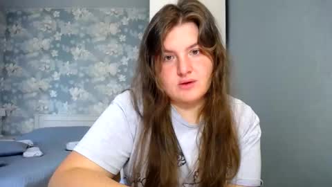 Snapshot of elanis_blair chatting on 05-28-26, 11:07 Elanis online show from 05-28-26, 11:07