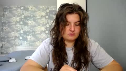 Snapshot of elanis_blair chatting on 06-03-26, 11:46 Elanis online show from 06-03-26, 11:46