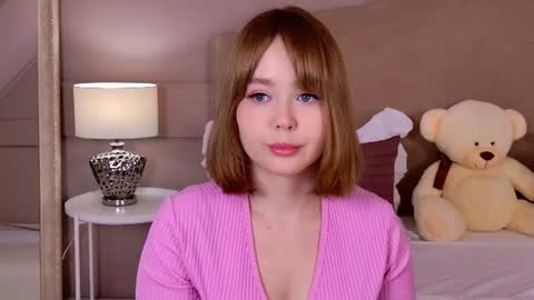 Snapshot of elaravance chatting on 06-12-26, 05:06 elaravance online show from 06-12-26, 05:06