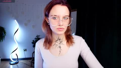 Snapshot of elastikiss chatting on 09-26-25, 02:26 elastikiss online show from 09-26-25, 02:26