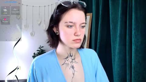 Snapshot of elastikiss chatting on 11-13-25, 02:54 elastikiss online show from 11-13-25, 02:54