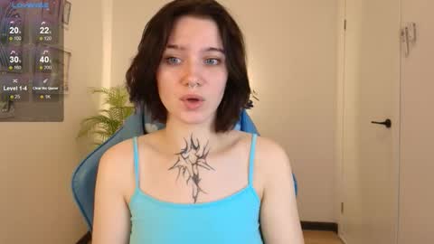 Snapshot of elastikiss chatting on 11-22-25, 02:32 elastikiss online show from 11-22-25, 02:32