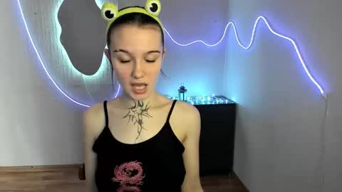 Snapshot of elastikiss chatting on 02-24-26, 07:39 elastikiss online show from 02-24-26, 07:39