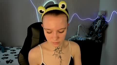 Snapshot of elastikiss chatting on 04-04-26, 04:55 elastikiss online show from 04-04-26, 04:55