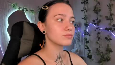 Snapshot of elastikiss chatting on 07-17-26, 07:26 elastikiss online show from 07-17-26, 07:26