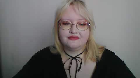 Snapshot of elayne_sweet chatting on 03-12-26, 08:20 elayne_sweet online show from 03-12-26, 08:20