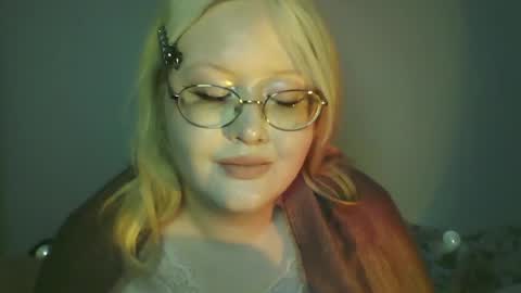 Snapshot of elayne_sweet chatting on 03-30-26, 08:04 elayne_sweet online show from 03-30-26, 08:04