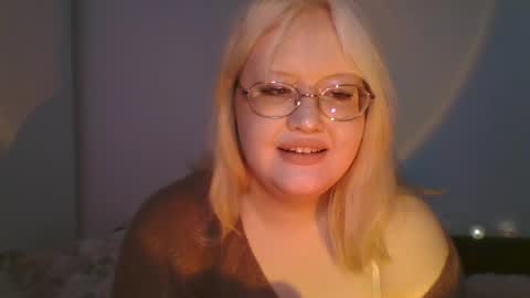 Snapshot of elayne_sweet chatting on 04-02-26, 08:01 elayne_sweet online show from 04-02-26, 08:01