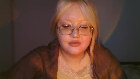Snapshot of elayne_sweet chatting on 04-03-26, 08:01 elayne_sweet online show from 04-03-26, 08:01