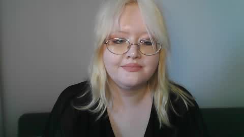 Snapshot of elayne_sweet chatting on 04-07-26, 09:21 elayne_sweet online show from 04-07-26, 09:21