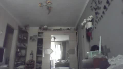 Snapshot of elaynetanton chatting on 05-29-26, 04:16 Lia online show from 05-29-26, 04:16