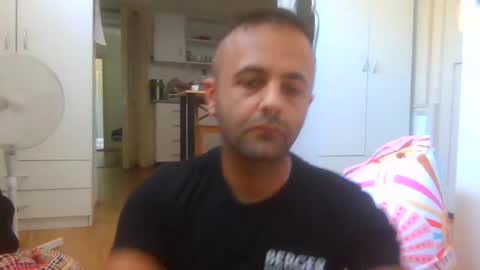 daniel18cmx online show from 11-18-25, 01:55