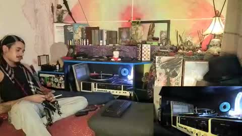 Snapshot of eleazar_blake chatting on 10-15-25, 06:46 Sir Eleazar online show from 10-15-25, 06:46