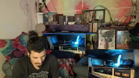 Snapshot of eleazar_blake chatting on 10-20-25, 04:57 Sir Eleazar online show from 10-20-25, 04:57