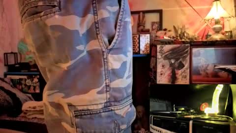 Snapshot of eleazar_blake chatting on 11-29-25, 05:32 Sir Eleazar online show from 11-29-25, 05:32