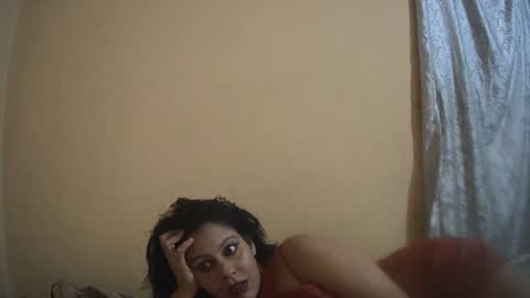 Isabella online show from 10-12-25, 07:46