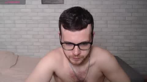 Snapshot of electric_smile chatting on 07-18-26, 06:12 Alex online show from 07-18-26, 06:12