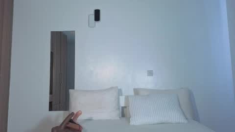 Nika online show from 10-21-25, 08:15