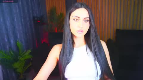 elegant_mysterious online show from 01-31-26, 09:24