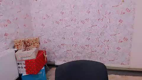 Snapshot of elegant_princess1 chatting on 03-11-25, 11:44 elegant_princess1 online show from 03-11-25, 11:44