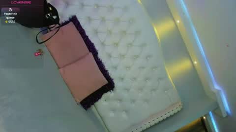Snapshot of elektraa_foxx_ chatting on 05-09-26, 10:53 Elecktra online show from 05-09-26, 10:53