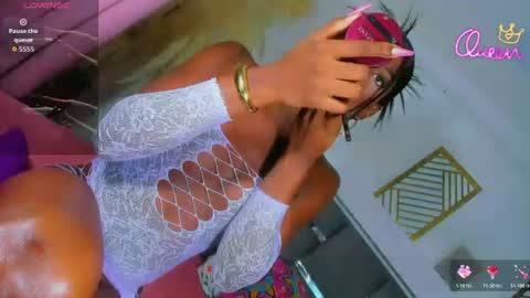 Snapshot of elektraa_foxx_ chatting on 06-23-26, 10:35 Elecktra online show from 06-23-26, 10:35