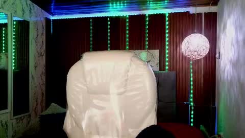 Snapshot of elena_detroya_ chatting on 02-04-26, 12:44 Elena online show from 02-04-26, 12:44